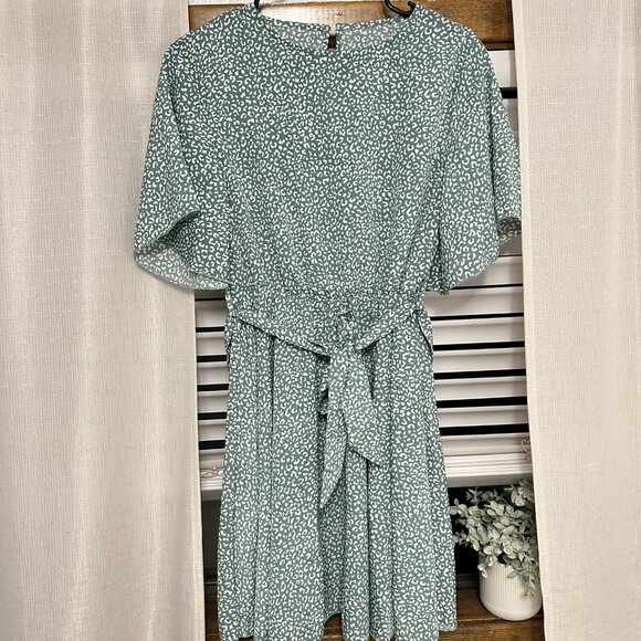 Lightweight Sun Dress - Picture 2 of 3